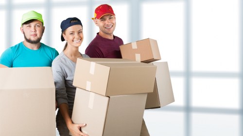 Free quote planning for Movers Catford with volume-based pricing