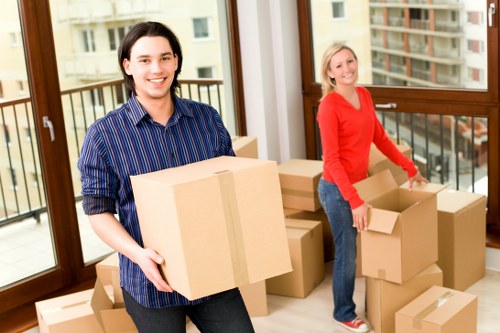 Choosing the right size moving truck for Catford properties